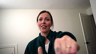 Incredibly Sexy Amateur MILF Blowjob