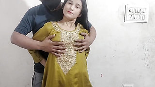 Step sister ki chuchi pakad le jabar dasti choda