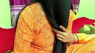 Desi Aunty Riya Chowdhury Loves Hardcore Sex - Anal, Blowjob & Cumshot