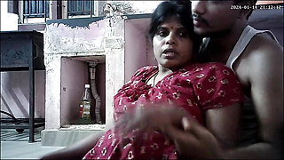 Indian house wife lips kissing ass