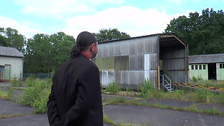 Sexy big ass chick banged outdoor in her wet pussy