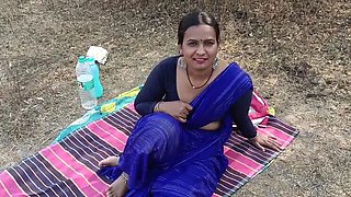 Kavita Bhabhi Cheats on Husband with Lover in Jungle - Desi Aunty Rough Sex