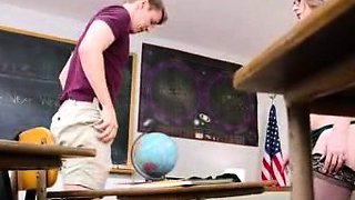 Professor shows student what pussy tastes and feels like