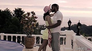 Babes - hidden getaway - Julia Roca