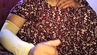 Desi hot bhabhi ki seeking and