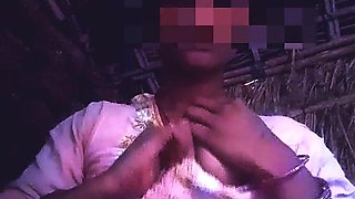 Desi Mallu Aunty Pink Frock Me Chuchi Masala Rahi Hai
