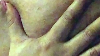 Webcam beauty and her toys have solo sex