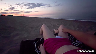 ORGASM MASTURBATION ON THE BEACH BY THE SEA!