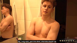 Courier Fucked the Girl in the Shower