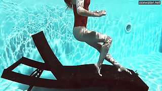 Very hot blonde movie with pin-up Mia Split from Underwater Show