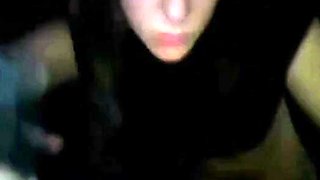 Babe's Webcam Dildo Deepthroat