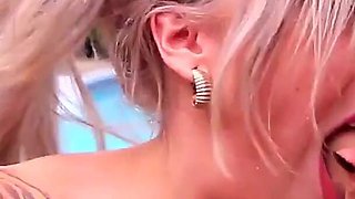 Shake the Snake - Bikini Galore