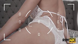 RIM4K. Girl asked friend to take professional pics