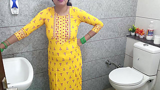 Indian Hot Step Mother Fucked Step Son Dirty in Washroom in Hindi Audio