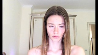 Cute amateur webcam teen girl toying pussy on webcam