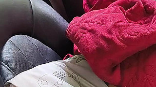 Backseat Hottie Get Squirting Naughty