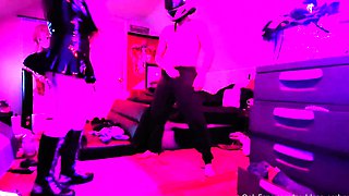Amateur Foot Fetish Girlfriend Sucks and gives a Footjob