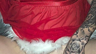 Quick Fuck and Creampie in Xmas Outfit After Deepthroat BJ