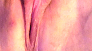 Instructions on how to play with every pussy.