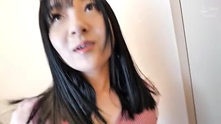 白肌のミニマム美女が素人男性とスローなリップ攻めの緊張気味ハメ撮りエッチ