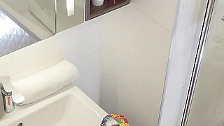 Techno Festival Hot Amateur Raver Slut Flashes Tight Pussy Under Her Edm Outfit to Show Her Ass