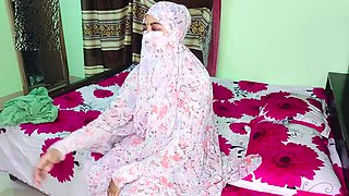 Indian Muslim Girl In Burkha Enjoys Romantic Rainy Night