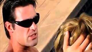 Glamour teen temptress arousing sex video