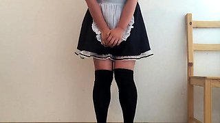 Cosplay Japanese Maid Pees in HD Homemade Video