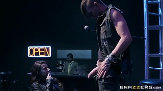 Xander's World Tour - Ep.1 With Xander Corvus, Madison Ivy - Brazzers