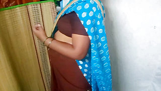 Long hire Indian Aunty nice boobs show