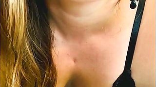 Sexy Latina Vapes in Black