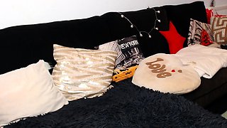 Amateur Webcam Teen Flashes Masturbates