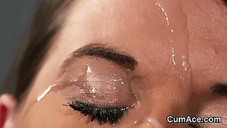 Kinky bombshell gets jizz shot on her face sucking all the s