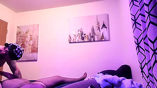 Her first time rolling on x She squirts every where.