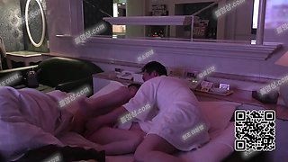 6219 어린 알바녀들만 꼬셔서 따먹는 아저씨 귀엽게 생긴 단발 슬랜더 1 Korea 텔레 UUB892