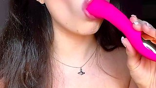 Blonde tight pussy babe solo toy fun in glamour masturbation