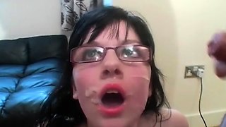 Naughty Brunette Amateur in Threesome