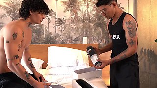 The tattooed BBW gal helps out two college students and sucking them off