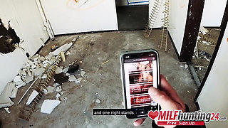 The MILF hunter bones a skinny MILF in an abandoned office building