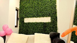 Romanian amateur webcam teen masturbate