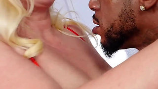 Busty Blonde MILF Lila Lovely: Hardcore POV Pounding & Cumshot on Big Ass