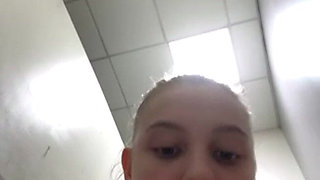 Masturbate in the Gym