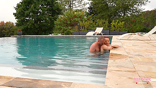 My Darling Fucks Me in the Pool of the Villa!