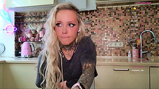 Amazing Blonde Cutie Solo Toy Fucking On Cam