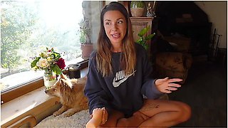 Licking Tutorial - How To Eat Pussy!! Roxy Fox