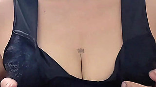 Linn Teasing Boobs