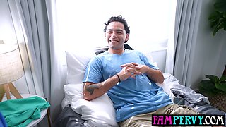 Showering 18yo schoolgirl stepsis make love peeping stud