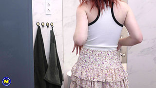 18 Year Old Girl Miss Olivia Has Her First Lesbian Experience with Her Curvy Stepmother Lucrezia Parisi