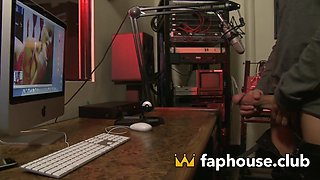 Beautiful Whore Toddles Her Boss's One-eyed snake in the Backroom