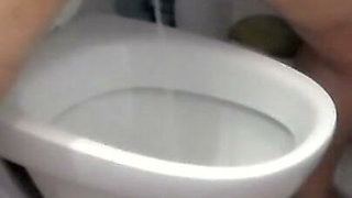 Jen Is Peeing Alot in the Toilet